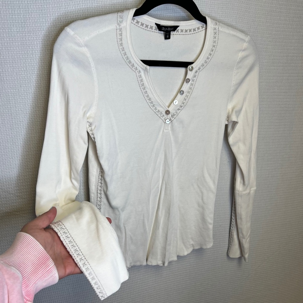 Alp-n-Rock Womens Off White Embroidered Organic Cotton Henley Top Size S